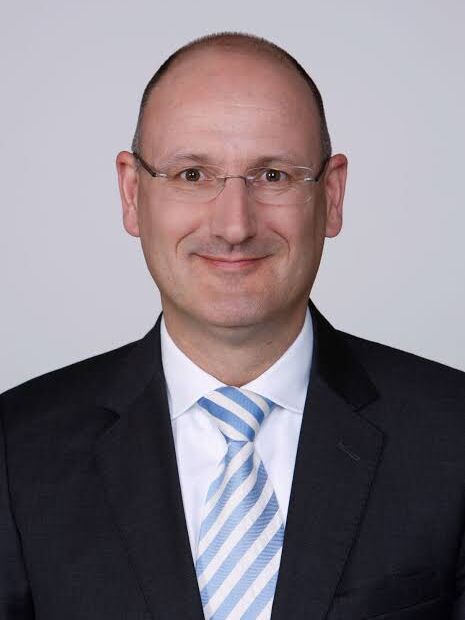 Dr. Jörg Luckey